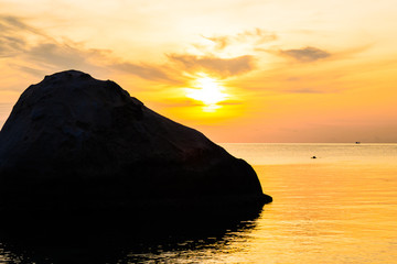 Fototapeta na wymiar Sunrise on the coast of the Koh Tao