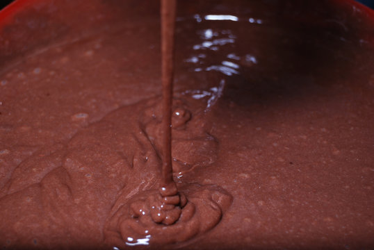 Preparazione crema di cioccolato
