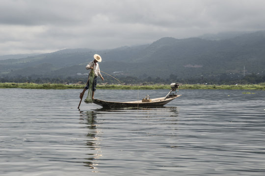Pescador en el lago Inle
