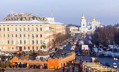Obraz premium St. Michael's Golden-Domed Monastery - famous church in Kyiv, Ukraine