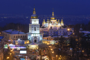 Fototapeta na wymiar St. Michael's Golden-Domed Monastery - famous church in Kyiv, Ukraine