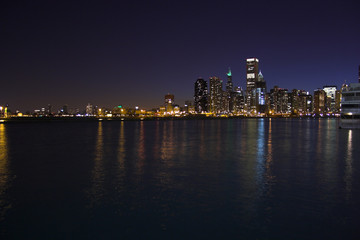 Fototapeta na wymiar Chicago from water