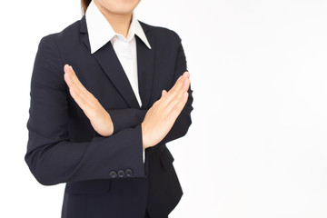 禁止の意思表示をする女性