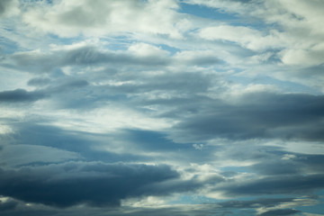 Fototapeta na wymiar white cloudy and blue sky for weather background