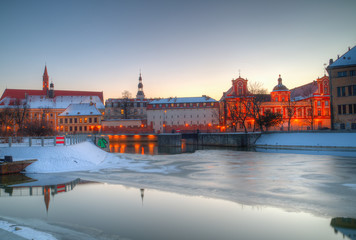 Fototapeta na wymiar Wrocław w zimowej scenerii