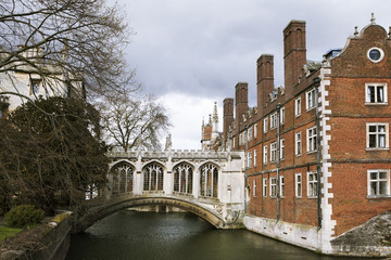 Fototapeta na wymiar College of Cambridge UK
