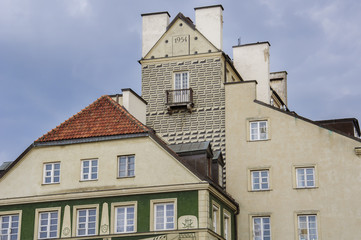 Obraz premium Красивые здания на фоне голубого неба