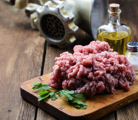 Raw minced meat with olive oil and garlic
