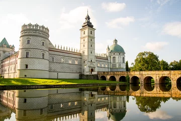 Photo sur Plexiglas Château Vue sur le château du 16 siècle à Krasiczynie Pologne
