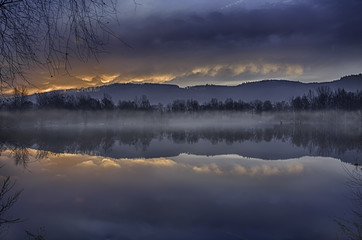 Fototapeta premium Sunrise at the lake