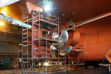 Renovation work at the helm of the ship shipyard during the renovation of the shipyard