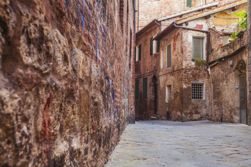 Fototapeta na wymiar Siena street in tuscany,Italy.