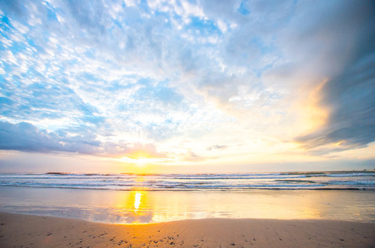 Fototapeta Sea of the morning glow