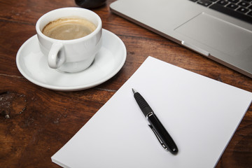 empty paper on the office desk