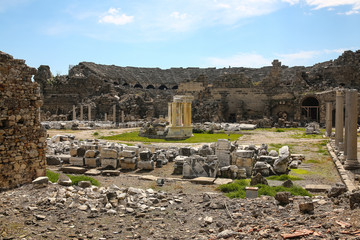 Side ruins