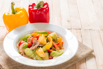 Sweet and sour sauce fried with pork.