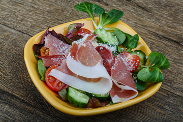 Prosciutto salad