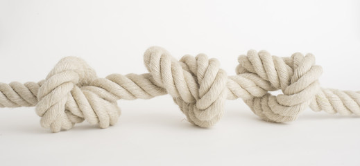Strong marine rope with knot