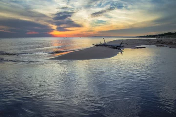 Foto op Plexiglas Lake Michigan Sunset. Sunset over the Lake Michigan horizon in the Upper Peninsula. © ehrlif