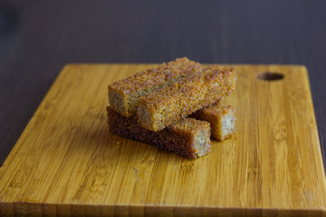 bread toast on a plate for beer