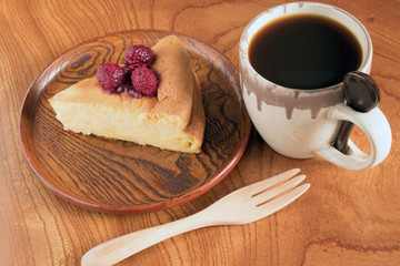 Japanese cotton cheese cake with raspberry sauce 