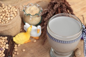 Soybean milk mix black sesame .