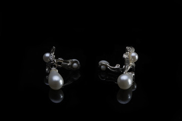 Women's jewelry - clips