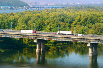 Transport on a bridge