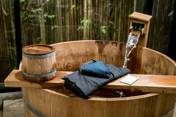 Onsen series : wooden bathtub with blue yukata