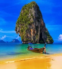 Photo sur Plexiglas Railay Beach, Krabi, Thaïlande Plage tropicale exotique de Thaïlande. Ciel bleu et eau claire