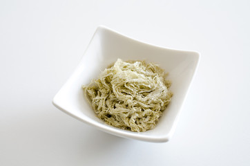 とろろ昆布