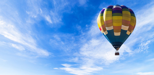 Naklejka premium Balloon in the sky panorama
