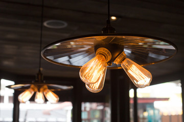 Round glowing tungsten lamp