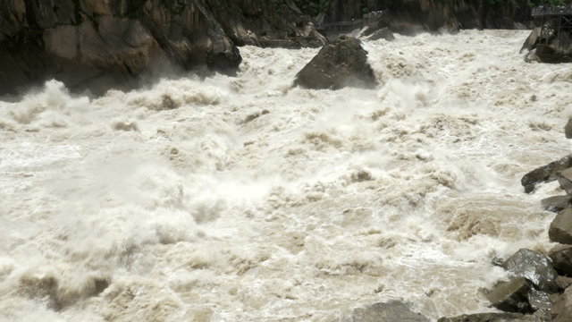 Tiger Leaping Gorge in Yunnan, China