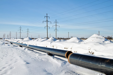 construction of a gas pipeline in the winter