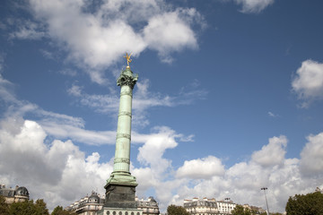 Fototapeta na wymiar Colonne de Juillet, Place de Bastille; Square, Paris, France