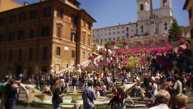 Tilt up to Trinit&Atilde;&nbsp; dei Monti in slow motion