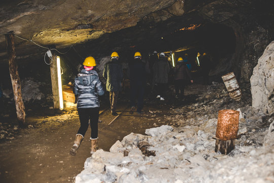 abandoned mine - visitors
