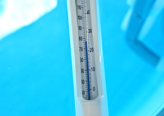 Poolthermometer mit 25 Grad Celsius