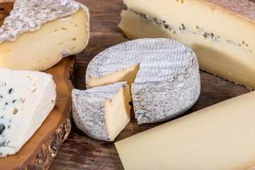 Different varieties of French cheeses