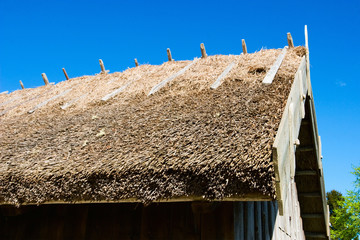 Straw roof © Lars Johansson