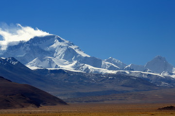 Mount Cho Oyu en de omliggende toppen van de Himalaya. Tibet. 1939