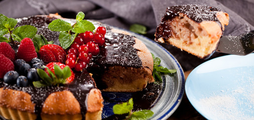 Obst Schoko kuchen mit minze