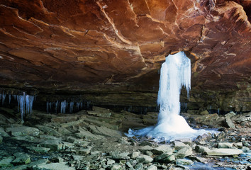 Frozen water Glory Hole Falls and icicles.  Arkansas, United Sta