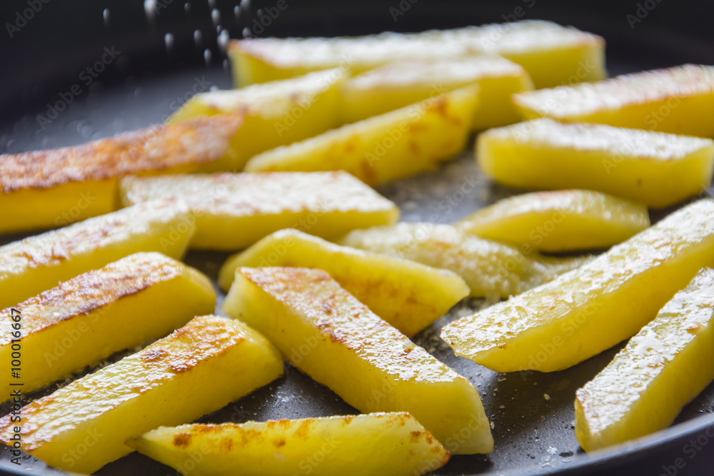 Wall mural potatoes fried