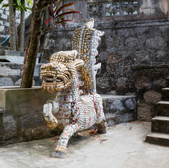 Obraz premium Statue auf dem Ta Cu Berg in Vietnam