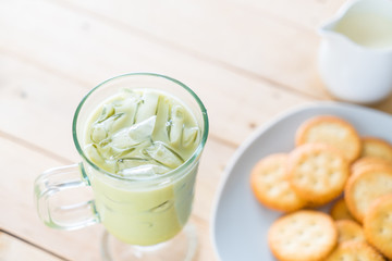 iced matcha latte