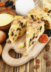 Casserole with and dried fruits