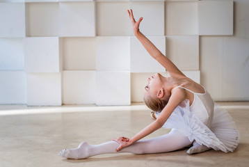 Obrazy na Plexi  Mała baletnica