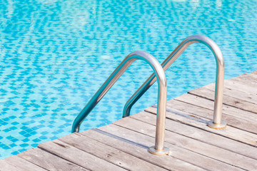 Pool ladders